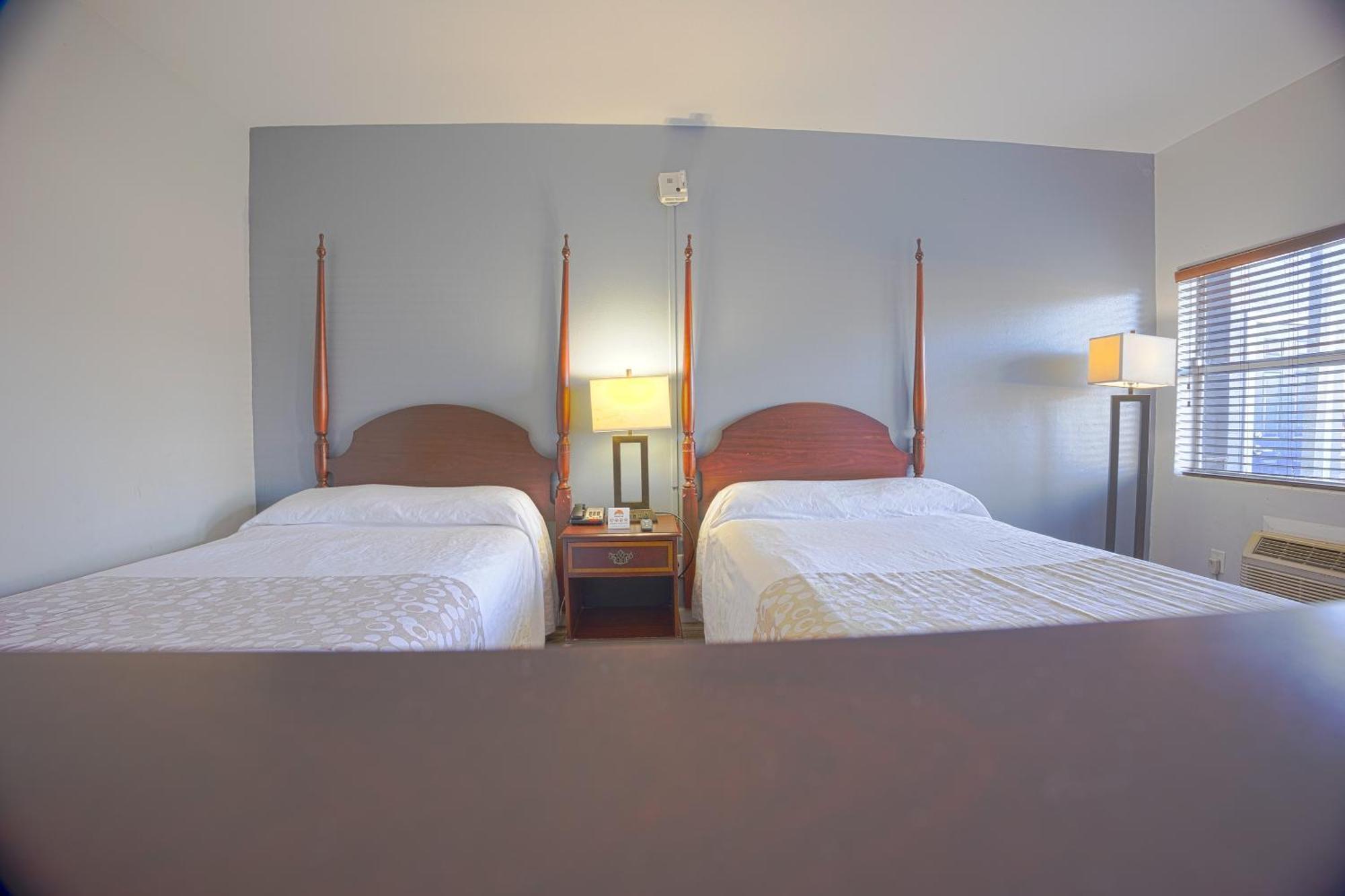 Sunrise Inn By Oyo Titusville Fl エクステリア 写真