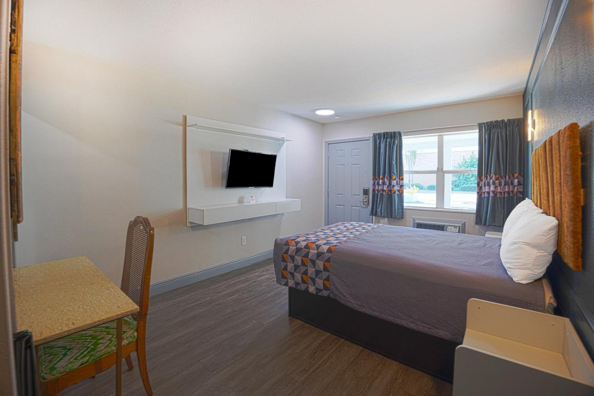Sunrise Inn By Oyo Titusville Fl エクステリア 写真